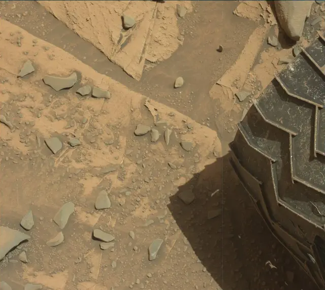 Sol 3330: Mast Camera (Mastcam)