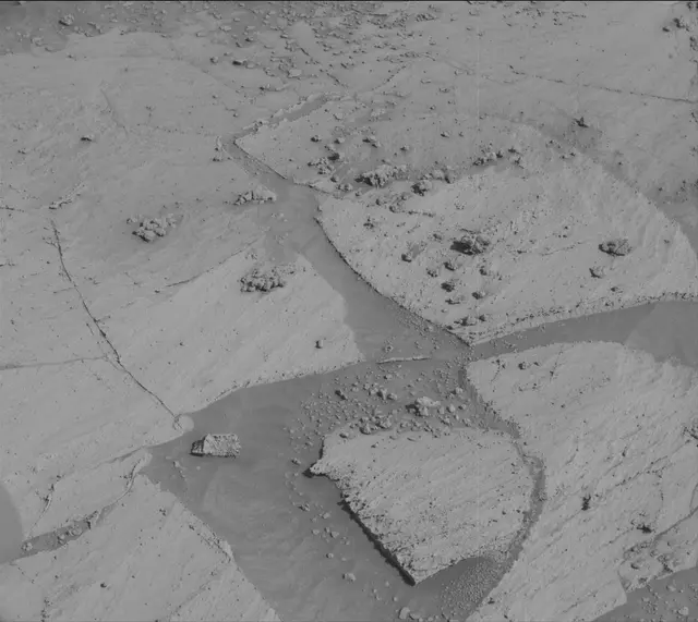 Sol 3331: Mast Camera (Mastcam)