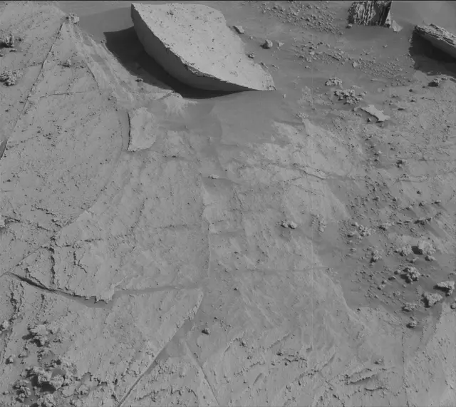 Sol 3331: Mast Camera (Mastcam)
