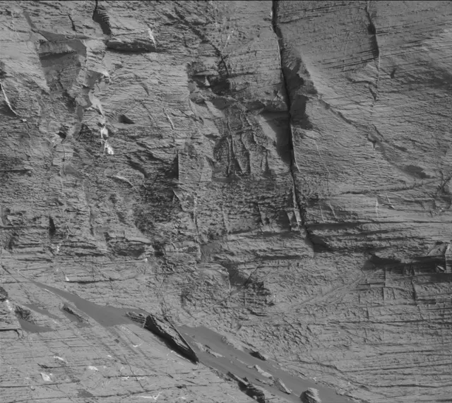 Sol 3331: Mast Camera (Mastcam)