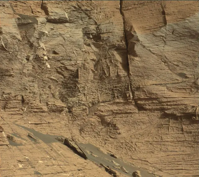 Sol 3331: Mast Camera (Mastcam)