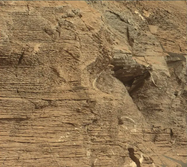 Sol 3331: Mast Camera (Mastcam)