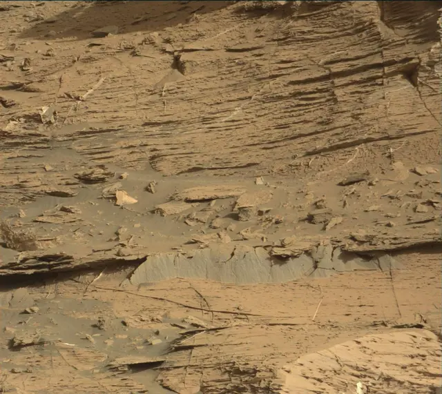Sol 3331: Mast Camera (Mastcam)
