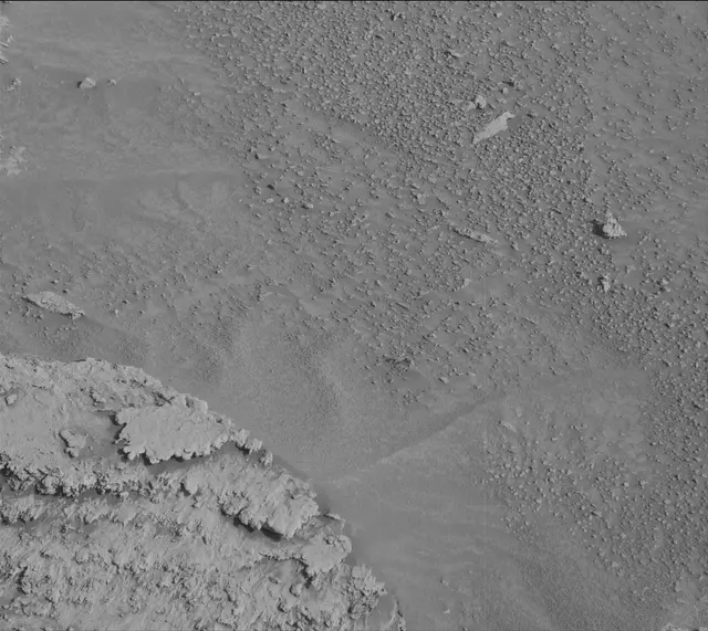 Sol 3333: Mast Camera (Mastcam)