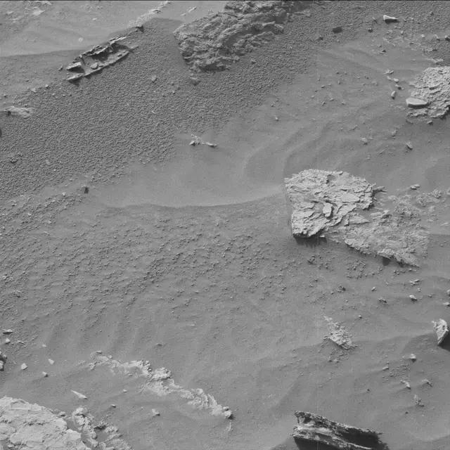 Sol 3333: Mast Camera (Mastcam)