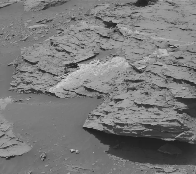 Sol 3333: Mast Camera (Mastcam)