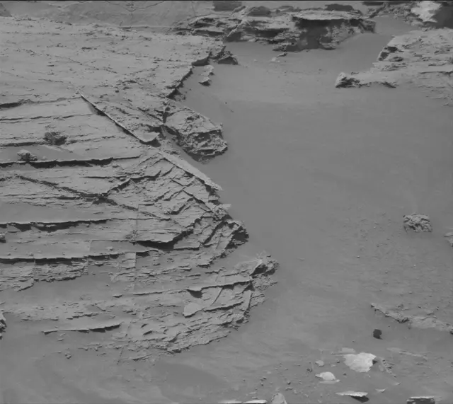 Sol 3333: Mast Camera (Mastcam)