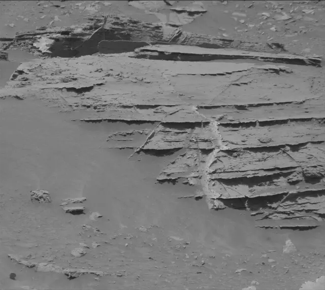 Sol 3333: Mast Camera (Mastcam)