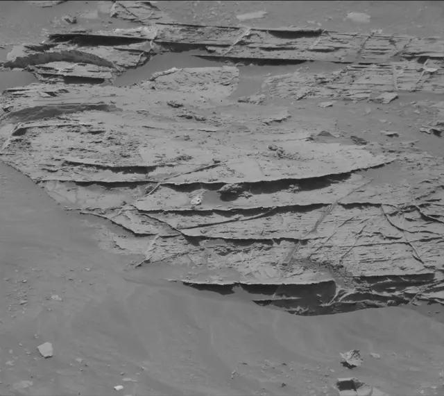 Sol 3333: Mast Camera (Mastcam)