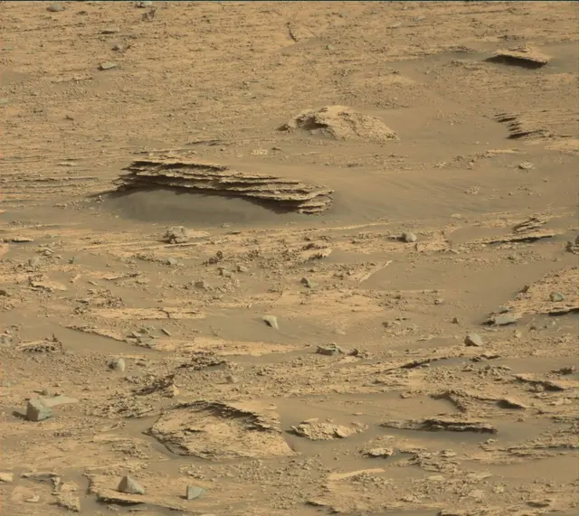 Sol 3333: Mast Camera (Mastcam)