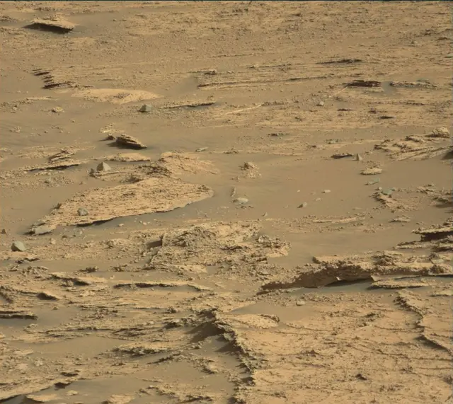 Sol 3333: Mast Camera (Mastcam)