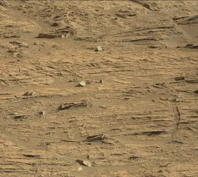 Sol 3333: Mast Camera (Mastcam)