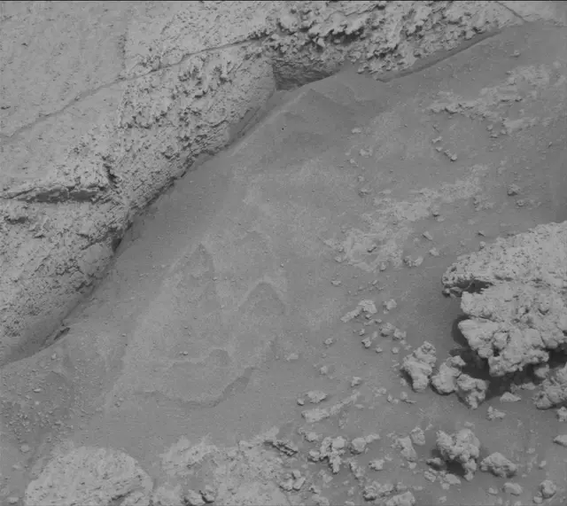Sol 3349: Mast Camera (Mastcam)