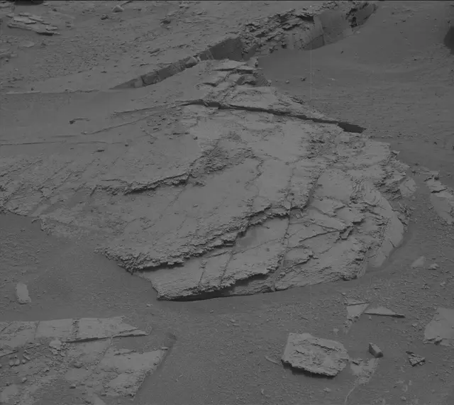 Sol 3351: Mast Camera (Mastcam)
