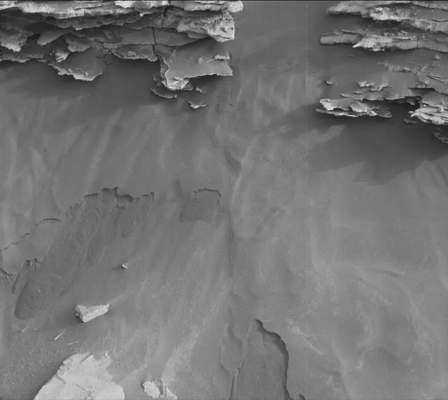 Sol 3353: Mast Camera (Mastcam)