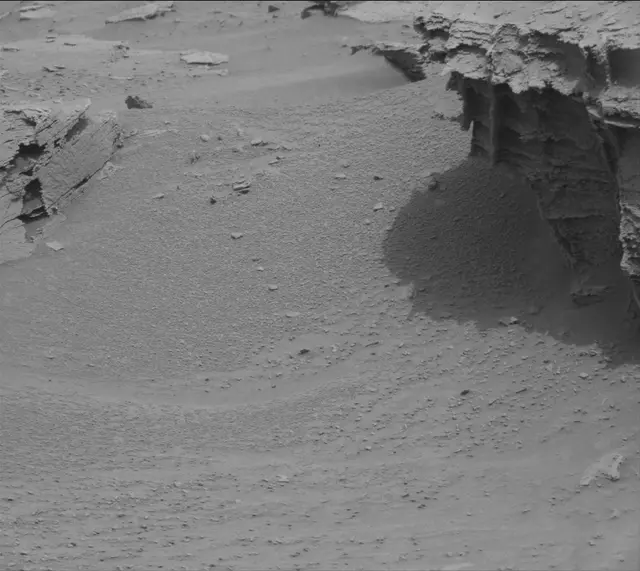 Sol 3353: Mast Camera (Mastcam)