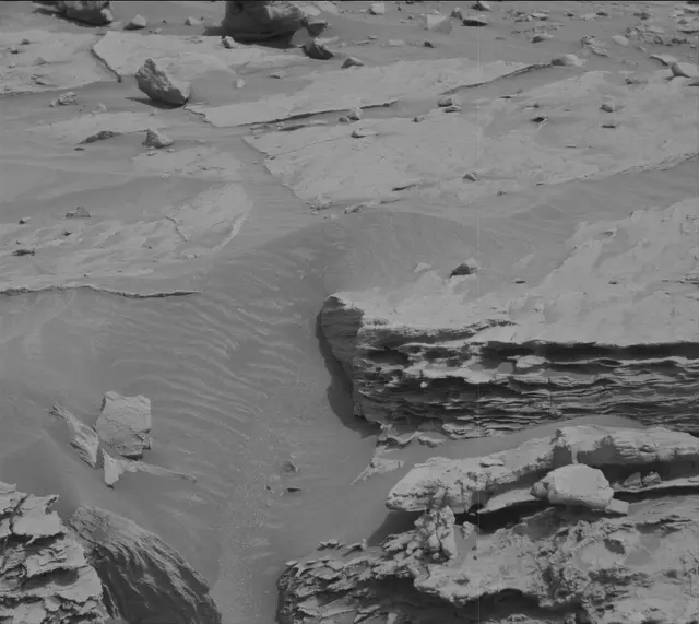 Sol 3354: Mast Camera (Mastcam)