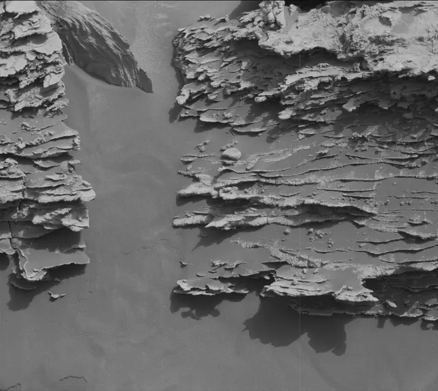 Sol 3354: Mast Camera (Mastcam)
