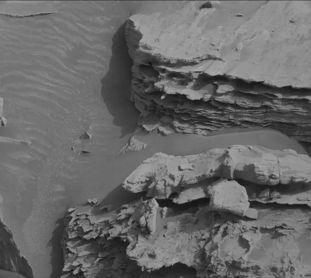 Sol 3354: Mast Camera (Mastcam)