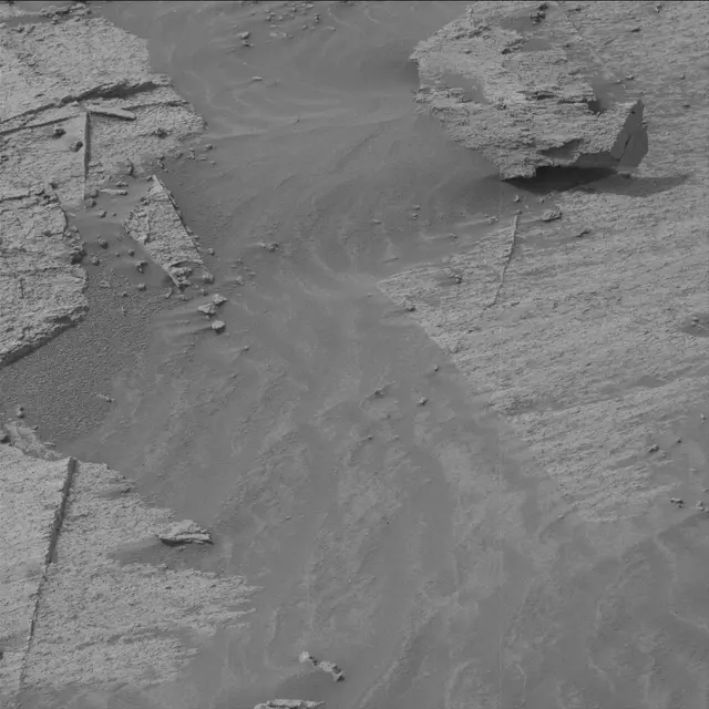 Sol 3354: Mast Camera (Mastcam)