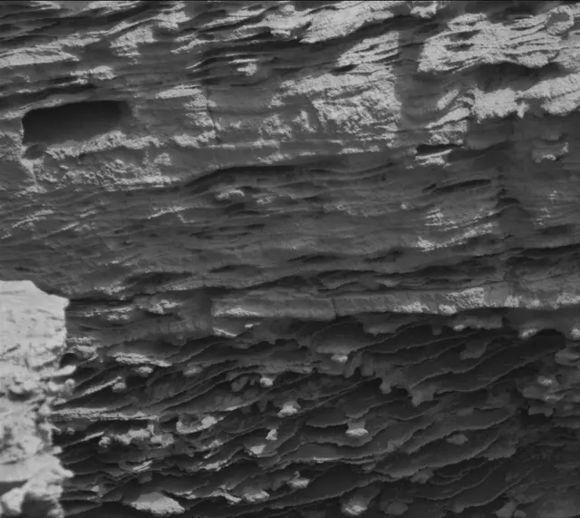 Sol 3354: Mast Camera (Mastcam)