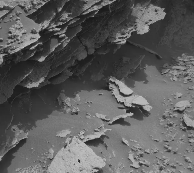 Sol 3354: Mast Camera (Mastcam)