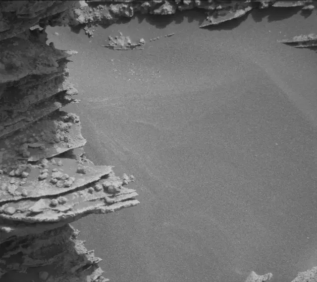 Sol 3354: Mast Camera (Mastcam)