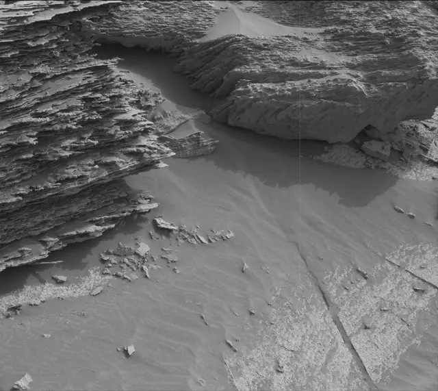 Sol 3356: Mast Camera (Mastcam)