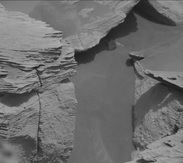 Sol 3356: Mast Camera (Mastcam)