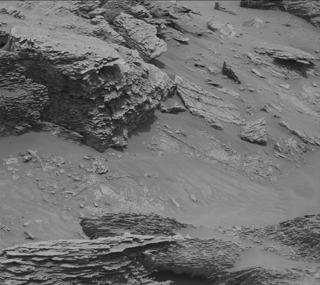 Sol 3357: Mast Camera (Mastcam)