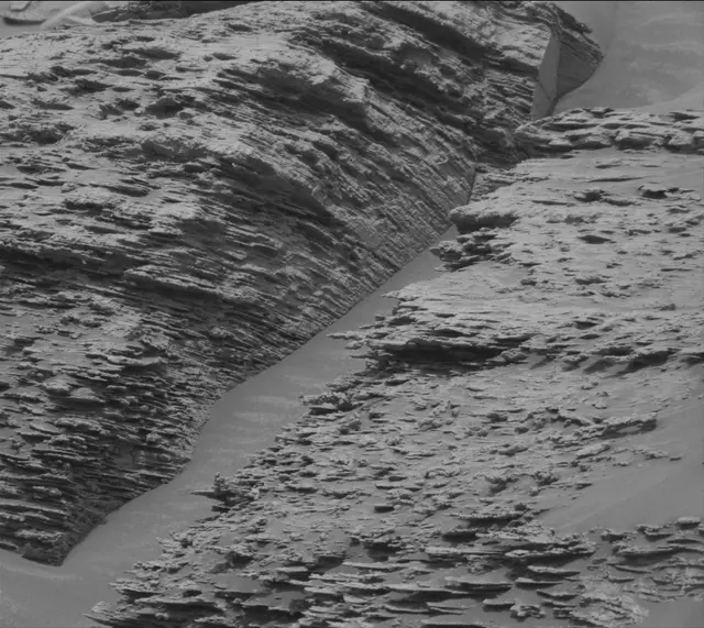 Sol 3357: Mast Camera (Mastcam)