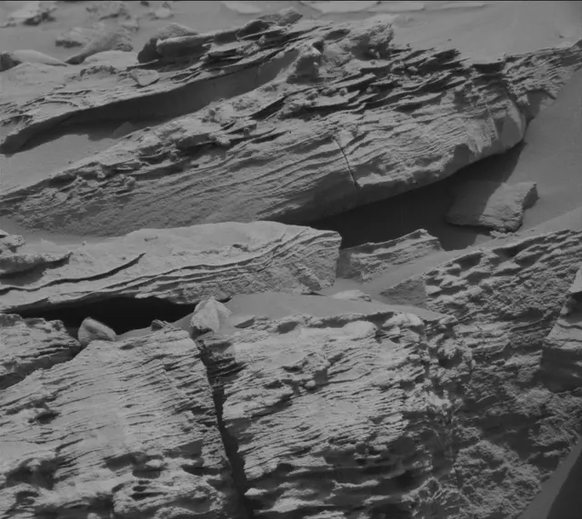 Sol 3364: Mast Camera (Mastcam)