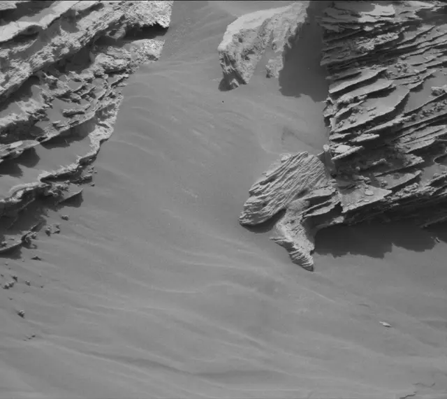 Sol 3364: Mast Camera (Mastcam)
