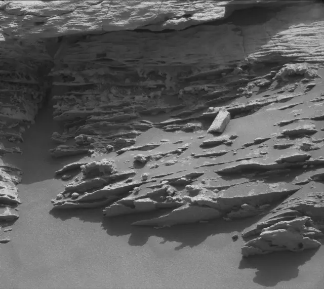 Sol 3364: Mast Camera (Mastcam)