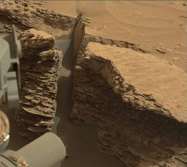 Sol 3365: Mast Camera (Mastcam)