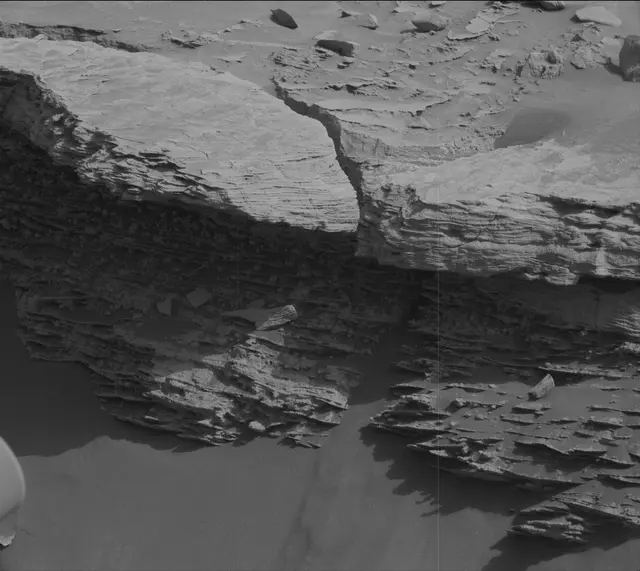 Sol 3367: Mast Camera (Mastcam)
