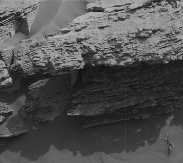 Sol 3367: Mast Camera (Mastcam)