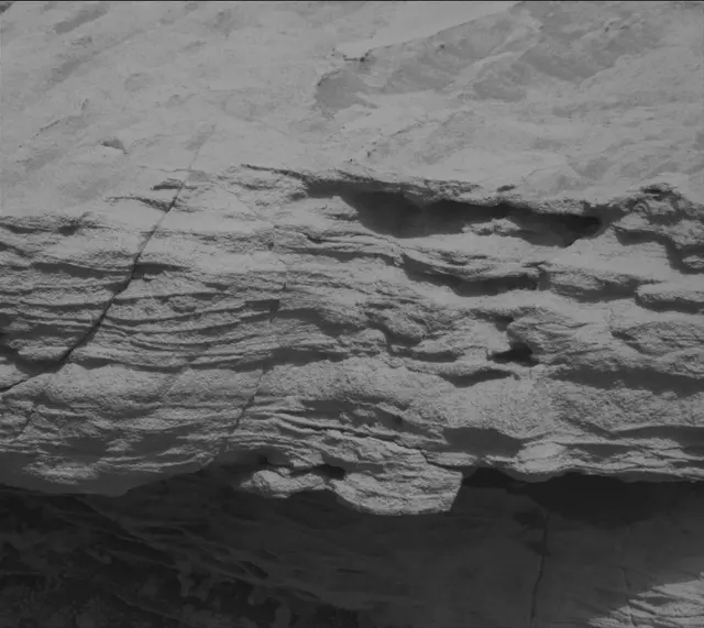 Sol 3367: Mast Camera (Mastcam)