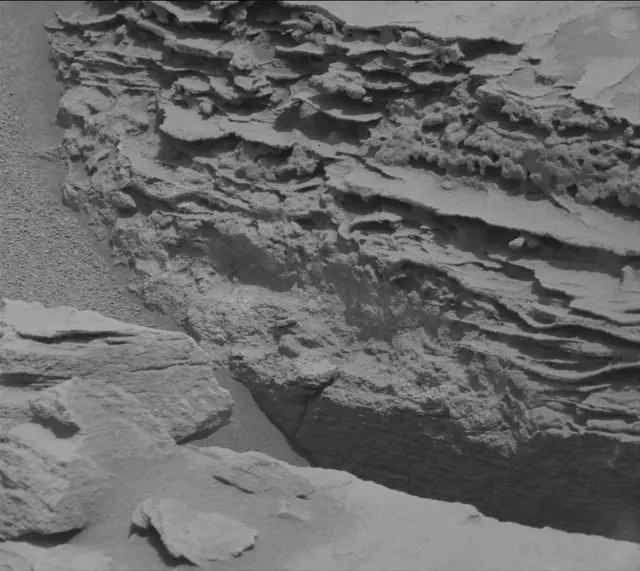 Sol 3367: Mast Camera (Mastcam)