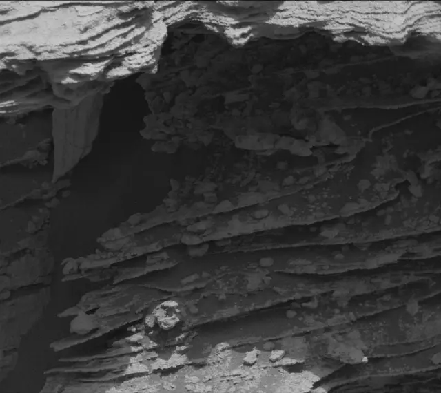 Sol 3367: Mast Camera (Mastcam)