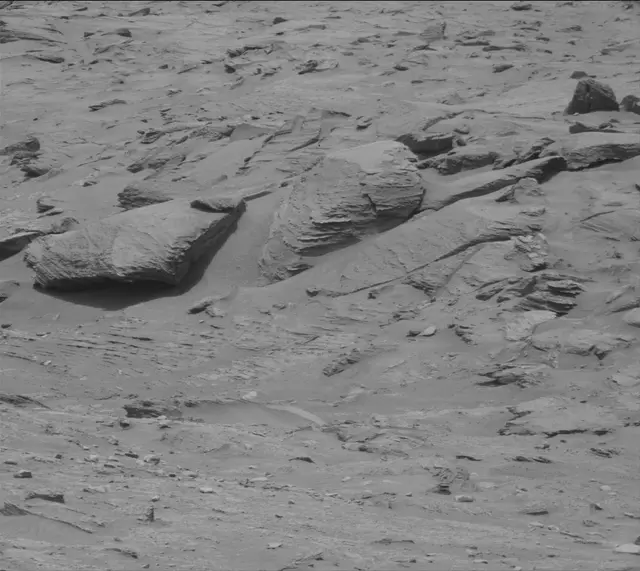 Sol 3367: Mast Camera (Mastcam)