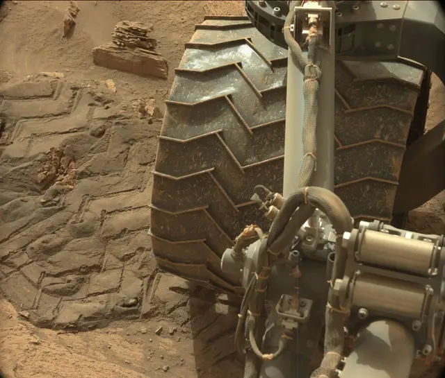 Sol 3369: Mast Camera (Mastcam)