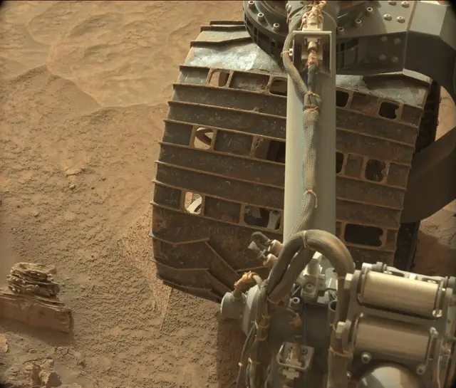 Sol 3369: Mast Camera (Mastcam)