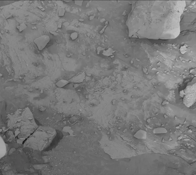 Sol 3369: Mast Camera (Mastcam)