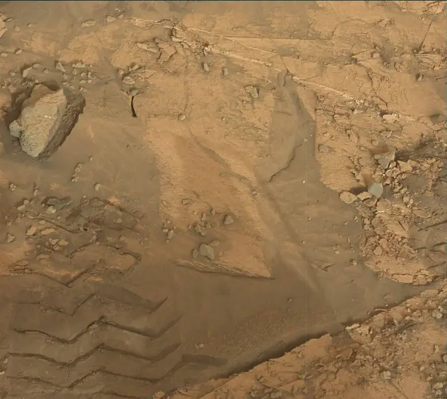 Sol 3369: Mast Camera (Mastcam)