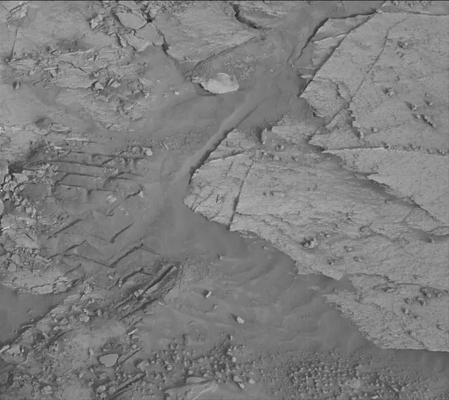 Sol 3369: Mast Camera (Mastcam)
