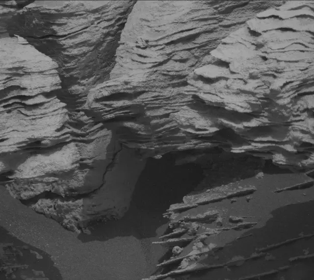 Sol 3369: Mast Camera (Mastcam)