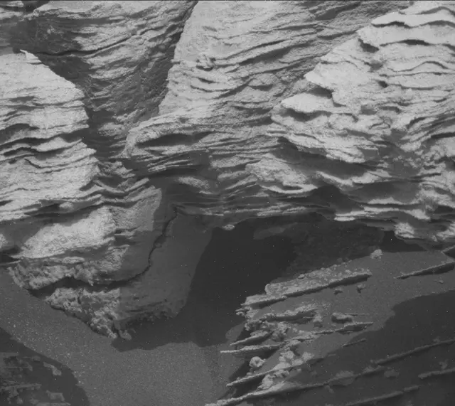 Sol 3369: Mast Camera (Mastcam)
