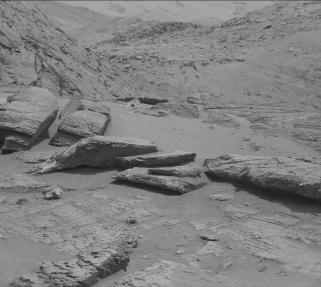 Sol 3369: Mast Camera (Mastcam)
