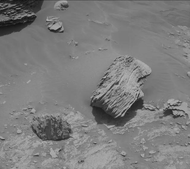 Sol 3371: Mast Camera (Mastcam)